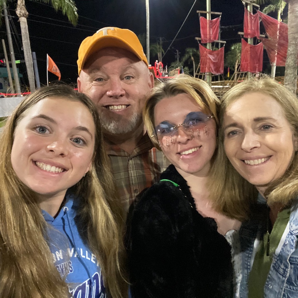 Meet your Posher, Kelli